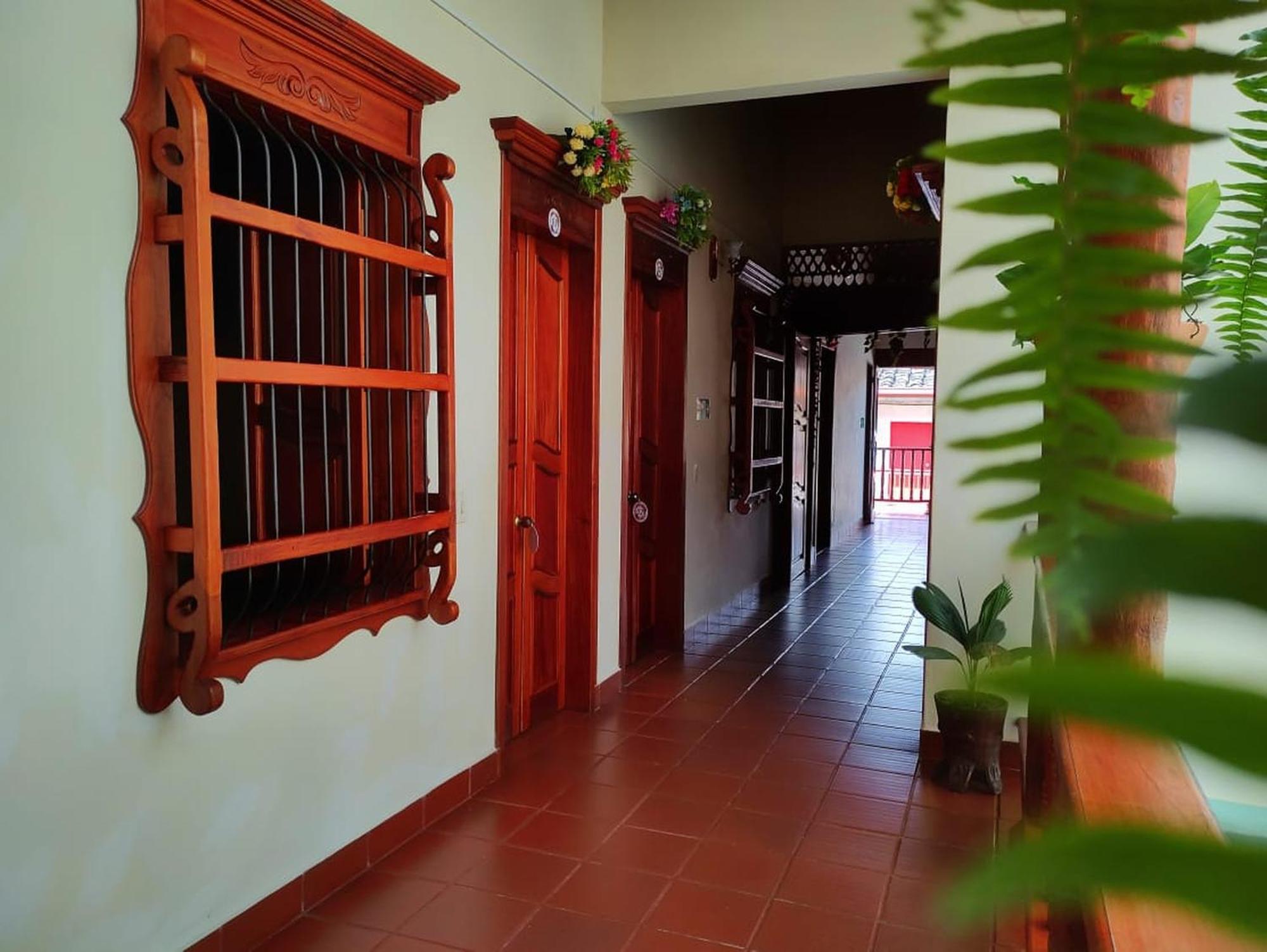 La Casa De Las Flores Hostal Jardin Bagian luar foto